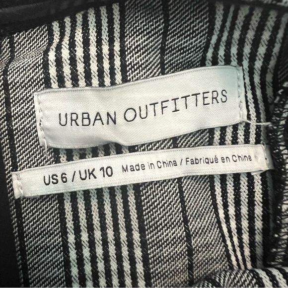 Urban Outfitters Glenn Plaid Off The Shoulder Romper Size 6 - Picture 9 of 13